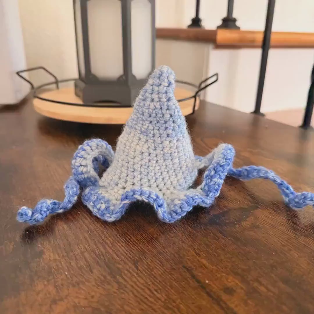 Wizard Hat for Cats, Crochet Cat Hat with Adjustable Chin Ties