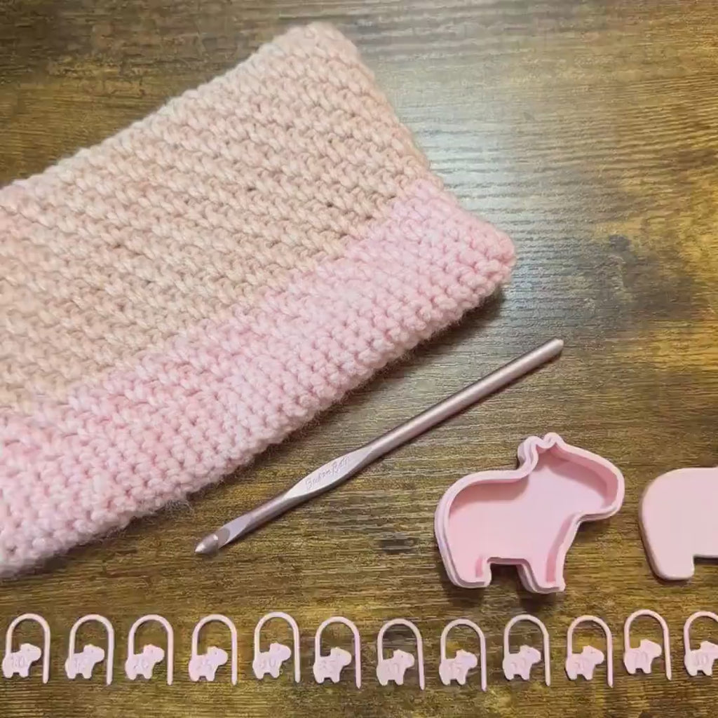 Stitch Marker Set, 16 Numbered Capybara Crochet Notions